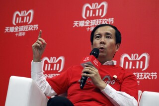 Adidas china managing director zarobki sales